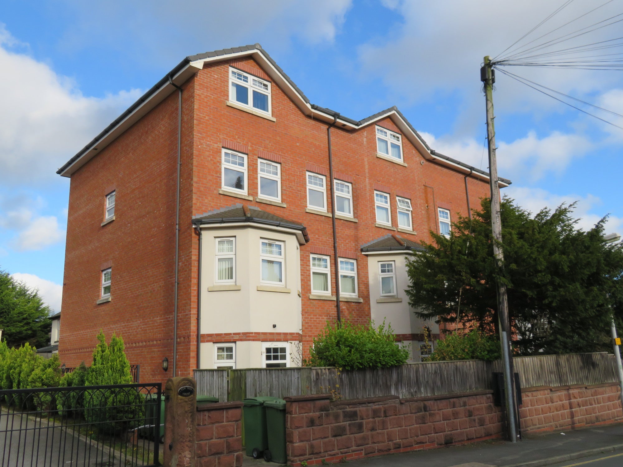 Flat Pye Road in Heswall