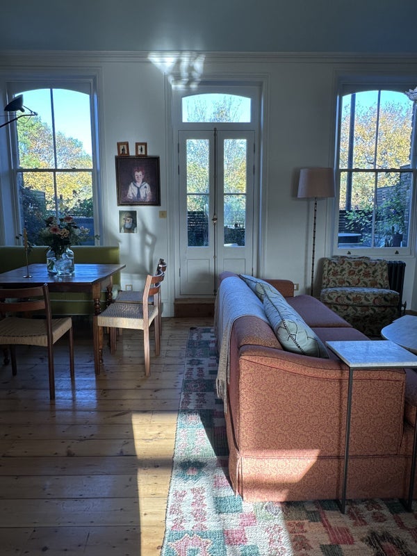Room Hackney Road in Greater London