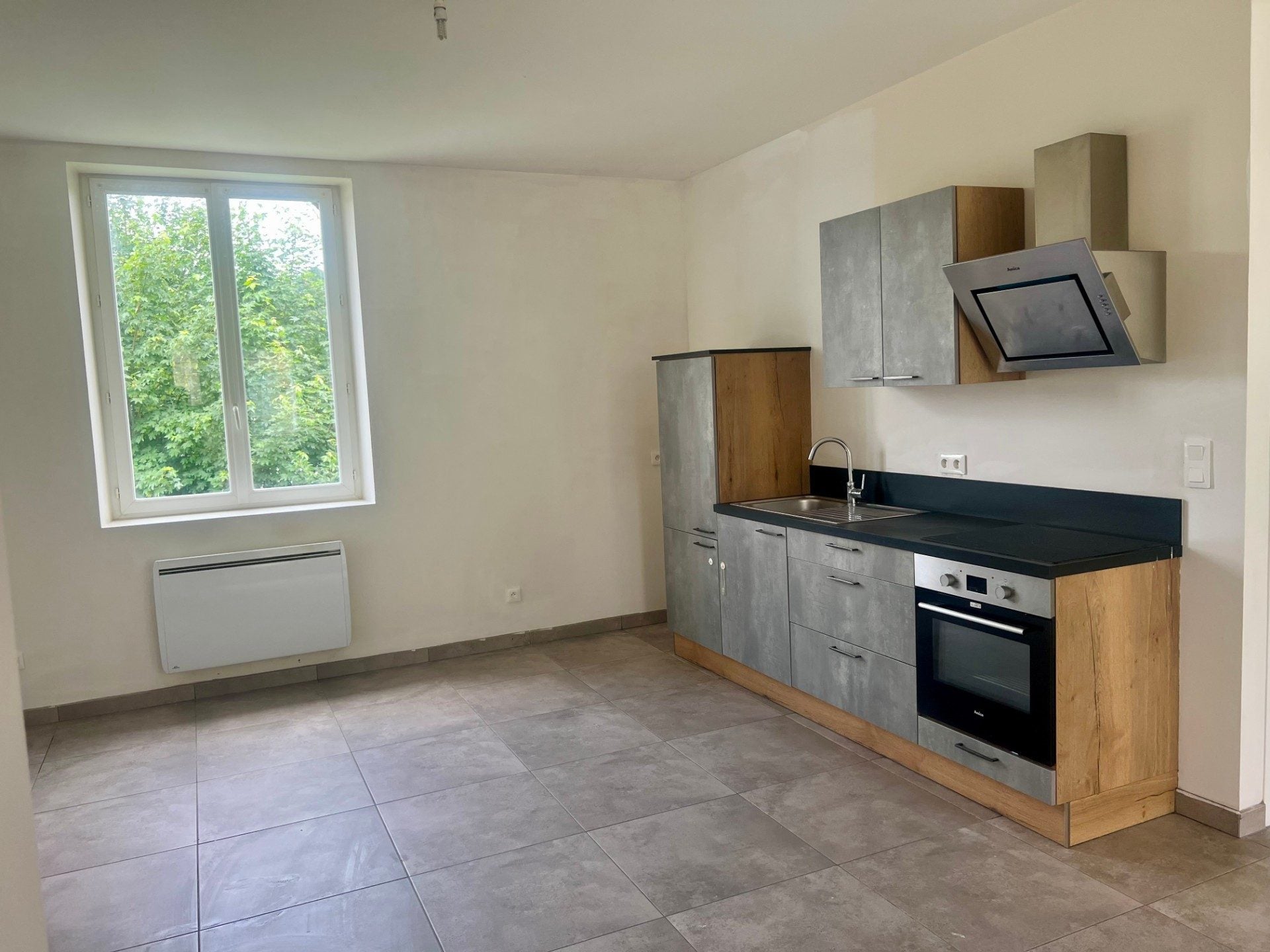 House Le Banc de Pierre in Leuilly-sous-Coucy