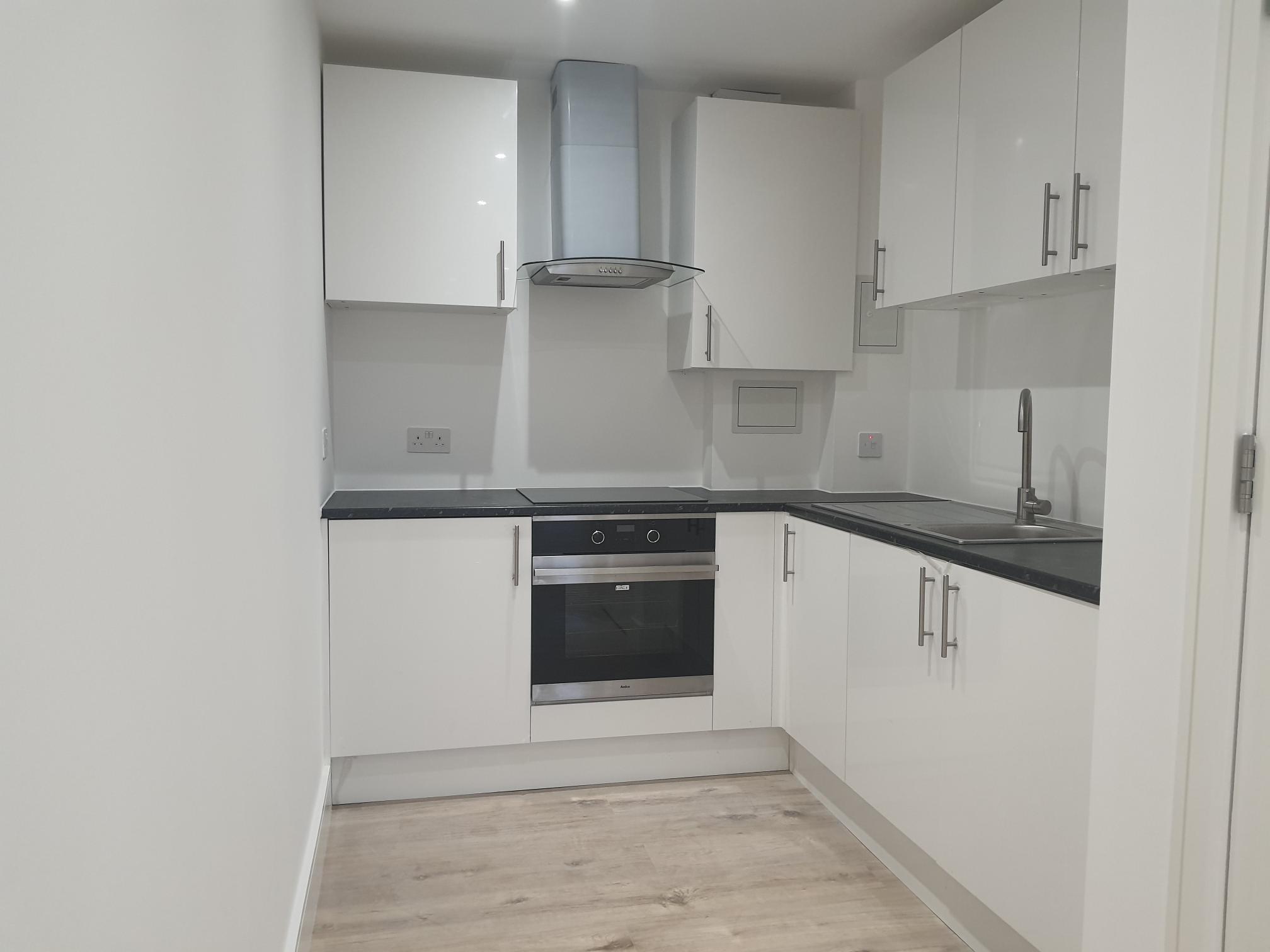 Flat Midland Road in Luton
