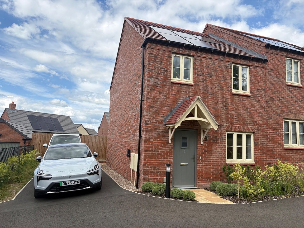 House Burdock Drive in Harborough