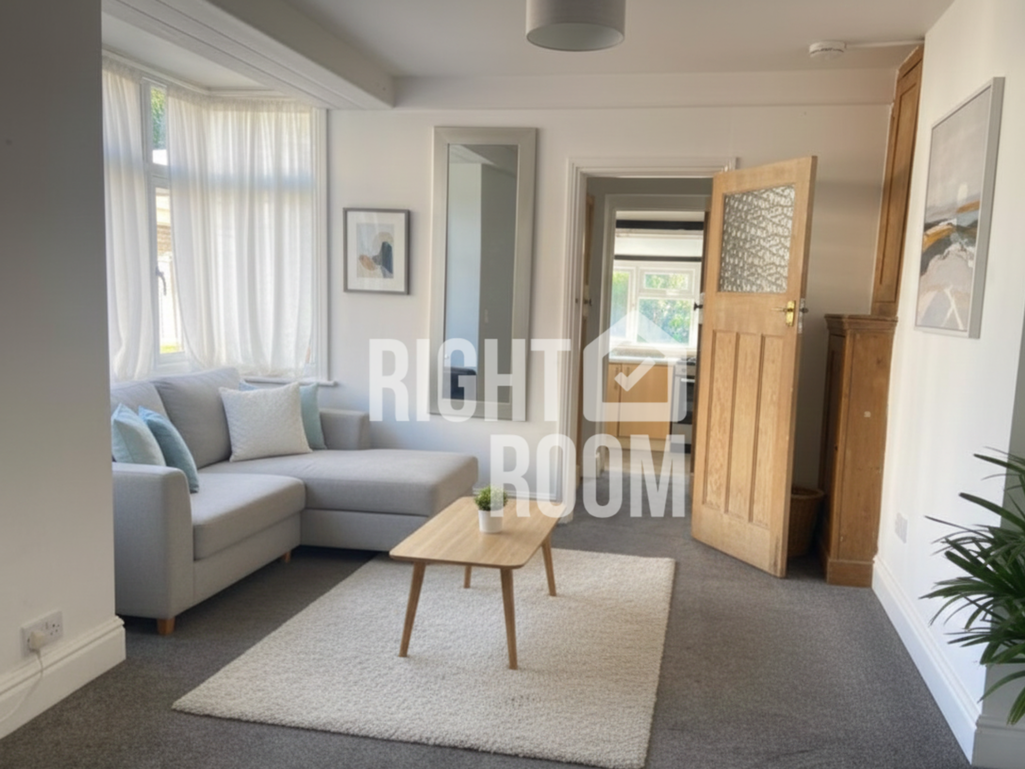 Room Richmond Wood Road in Bournemouth