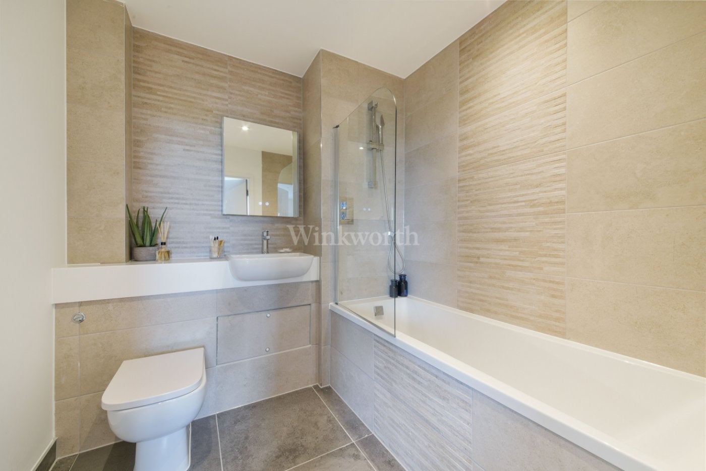 Flat Beckenham Road in Greater London