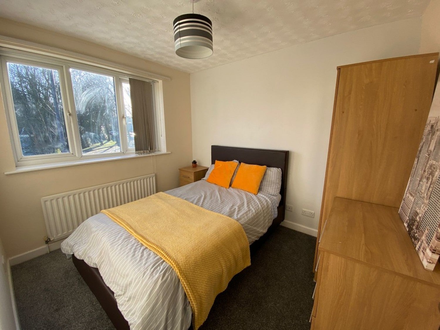Room Jackson Avenue in Derby