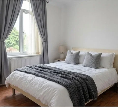Flat Greenford Road in Greater London
