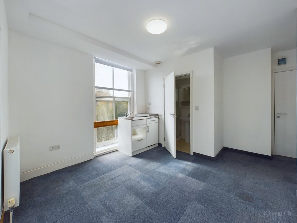 Room Frogmoor in High Wycombe