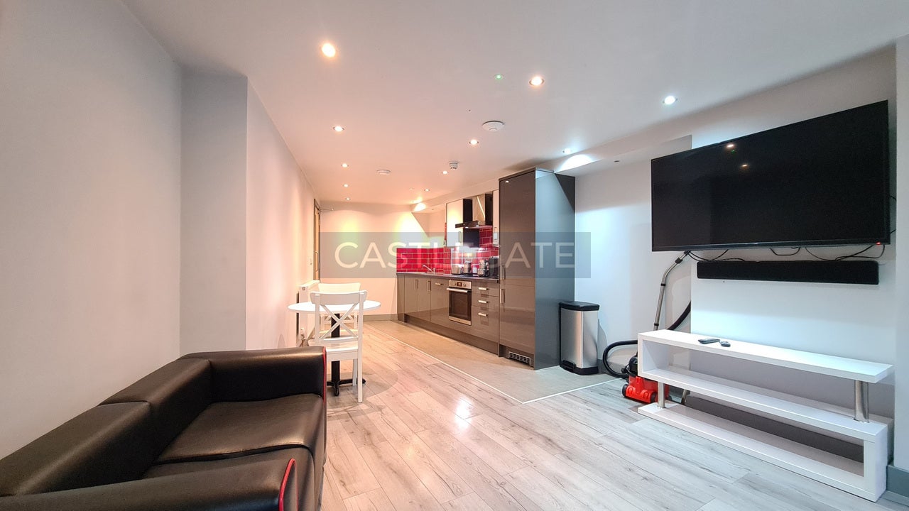 Room Dundas Street in Huddersfield