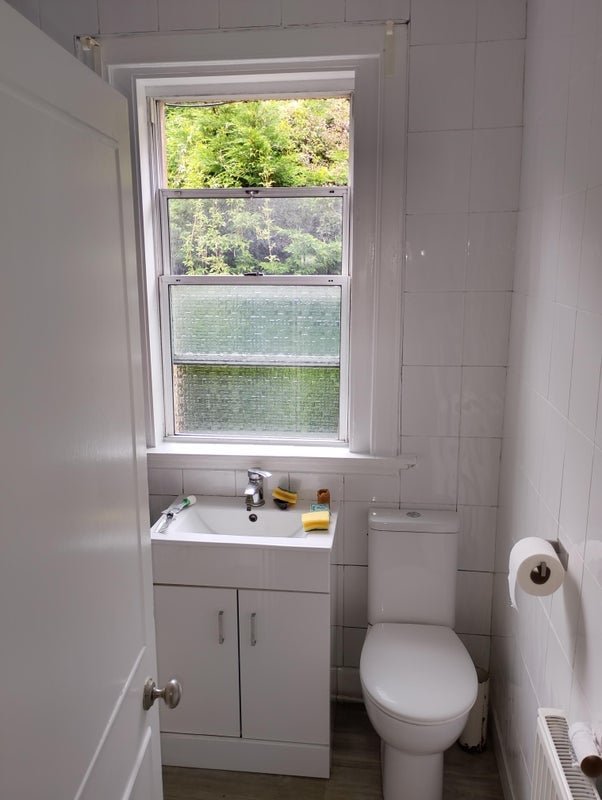 Room Slateford Road in City of Edinburgh