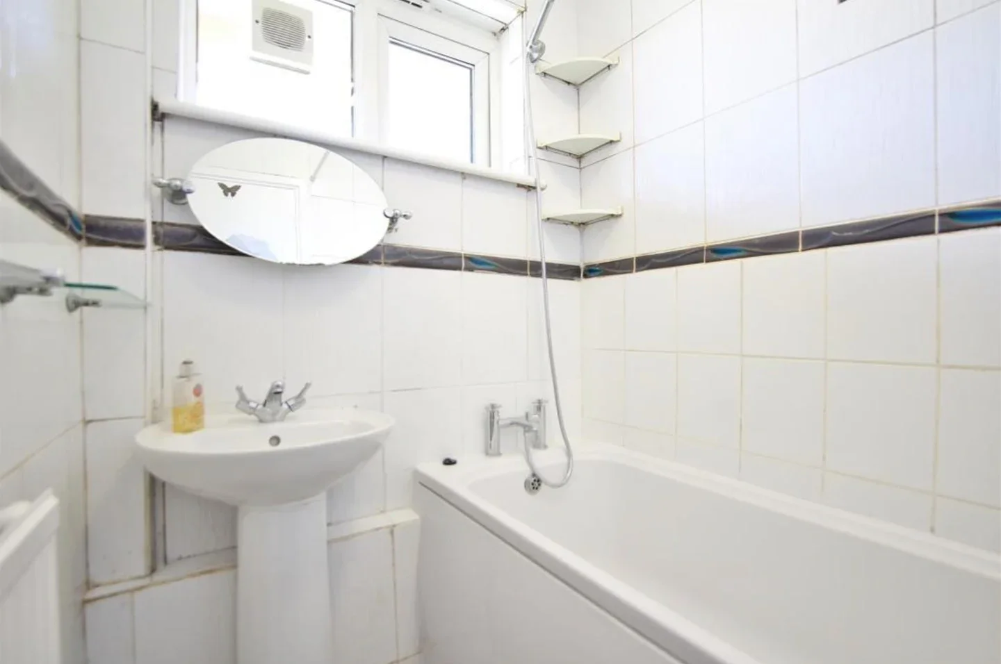 Flat South Street in Greater London
