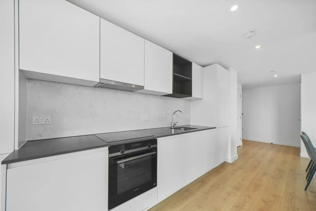 Flat Charter Street in Greater London