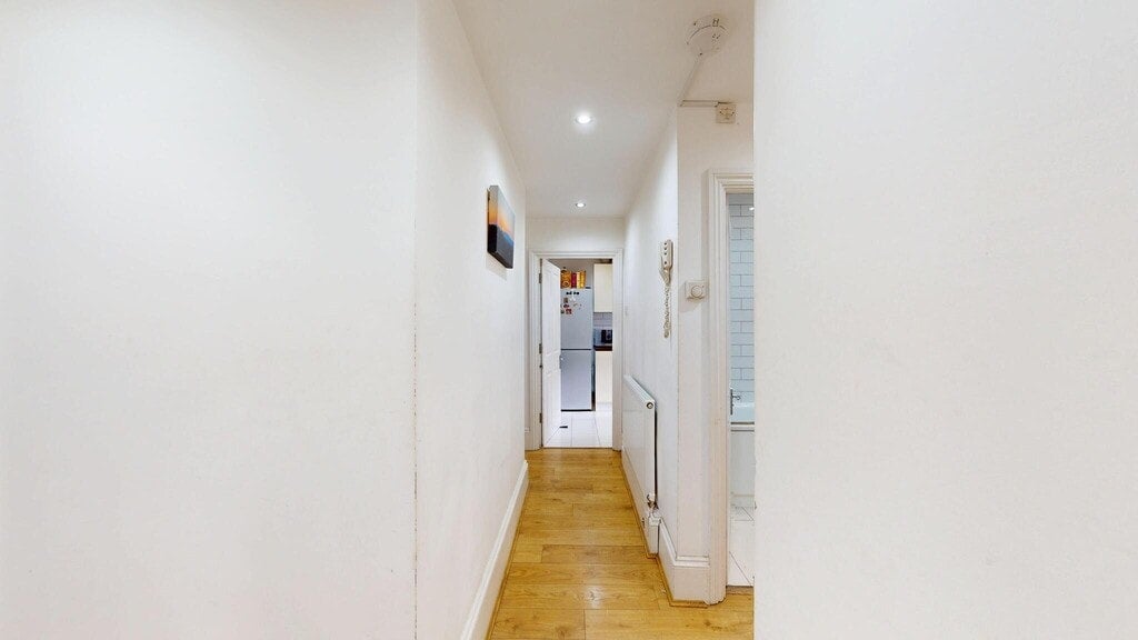 Room Cephas Street in Greater London
