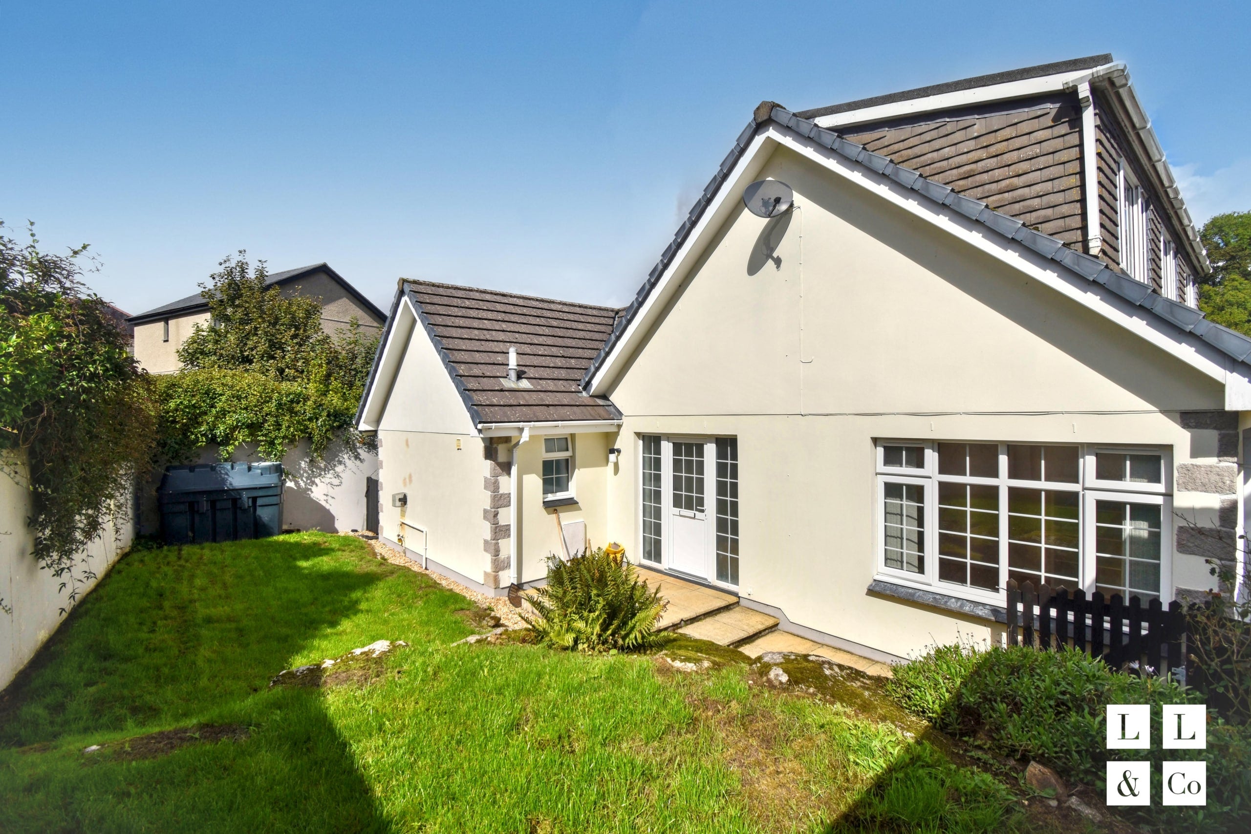 House St Michael's Road in Ponsanooth