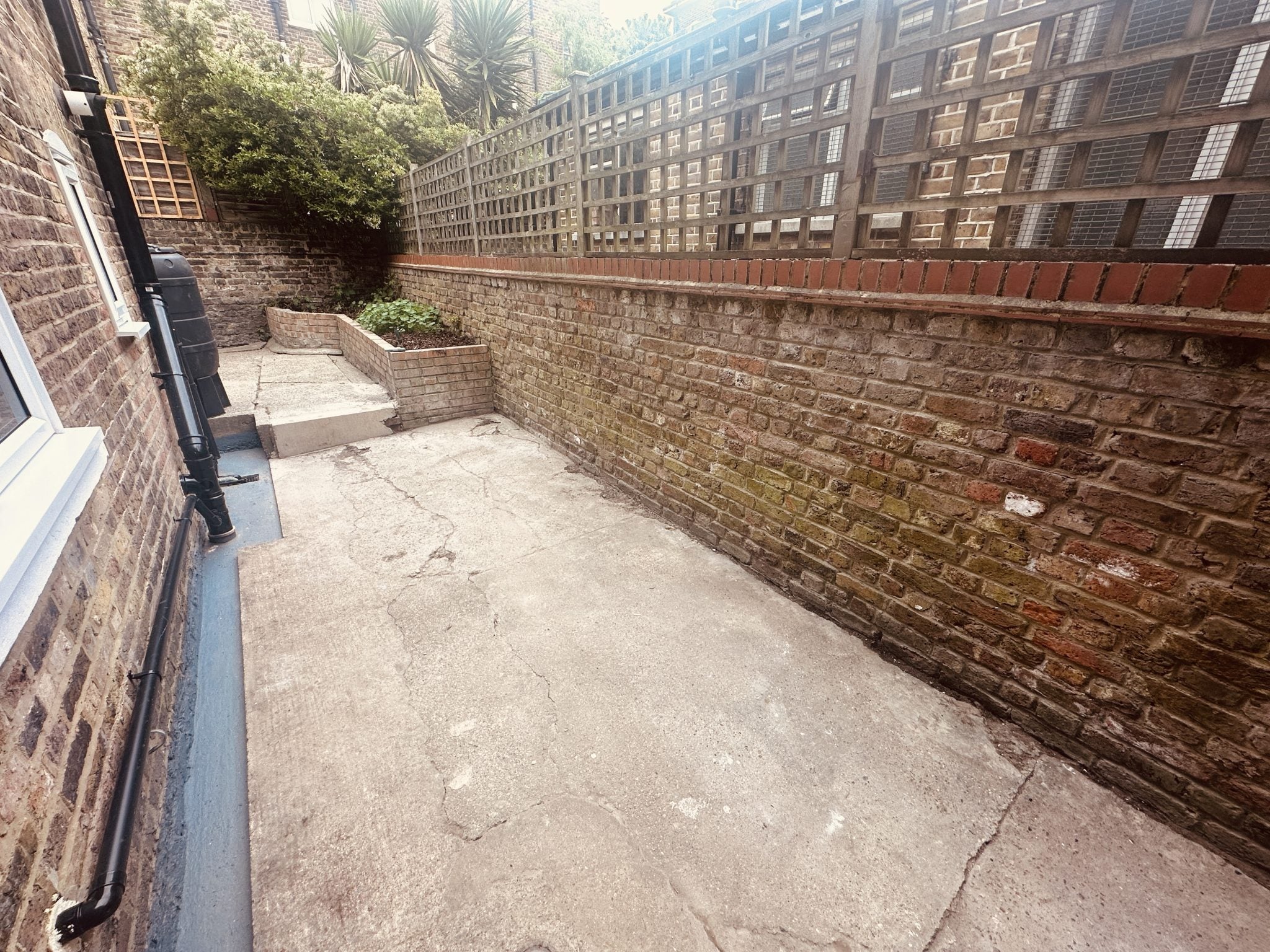 Flat Giesbach Road in Greater London