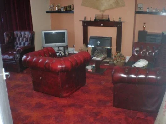 Flat Milverton Gardens in Greater London
