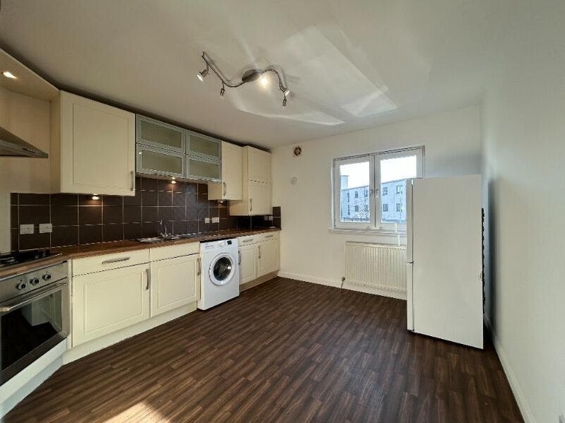 Flat Vasart Court in Perth