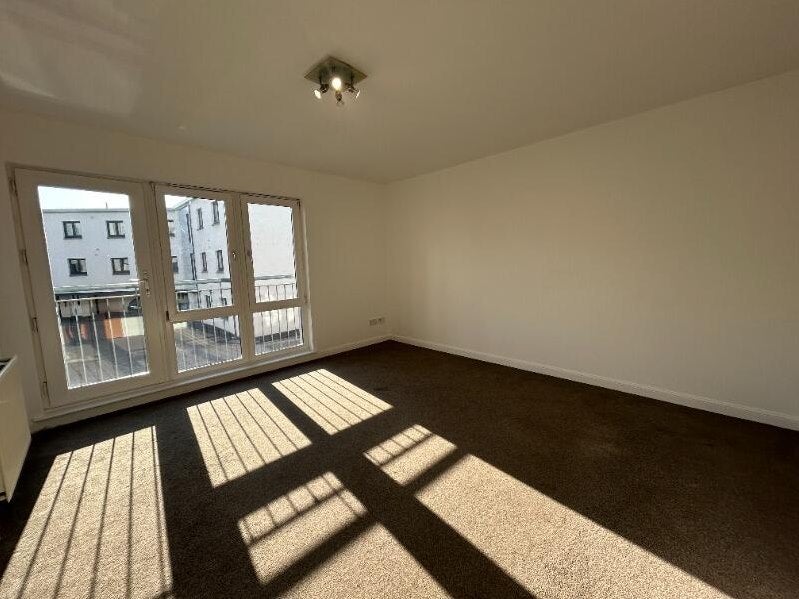 Flat Vasart Court in Perth