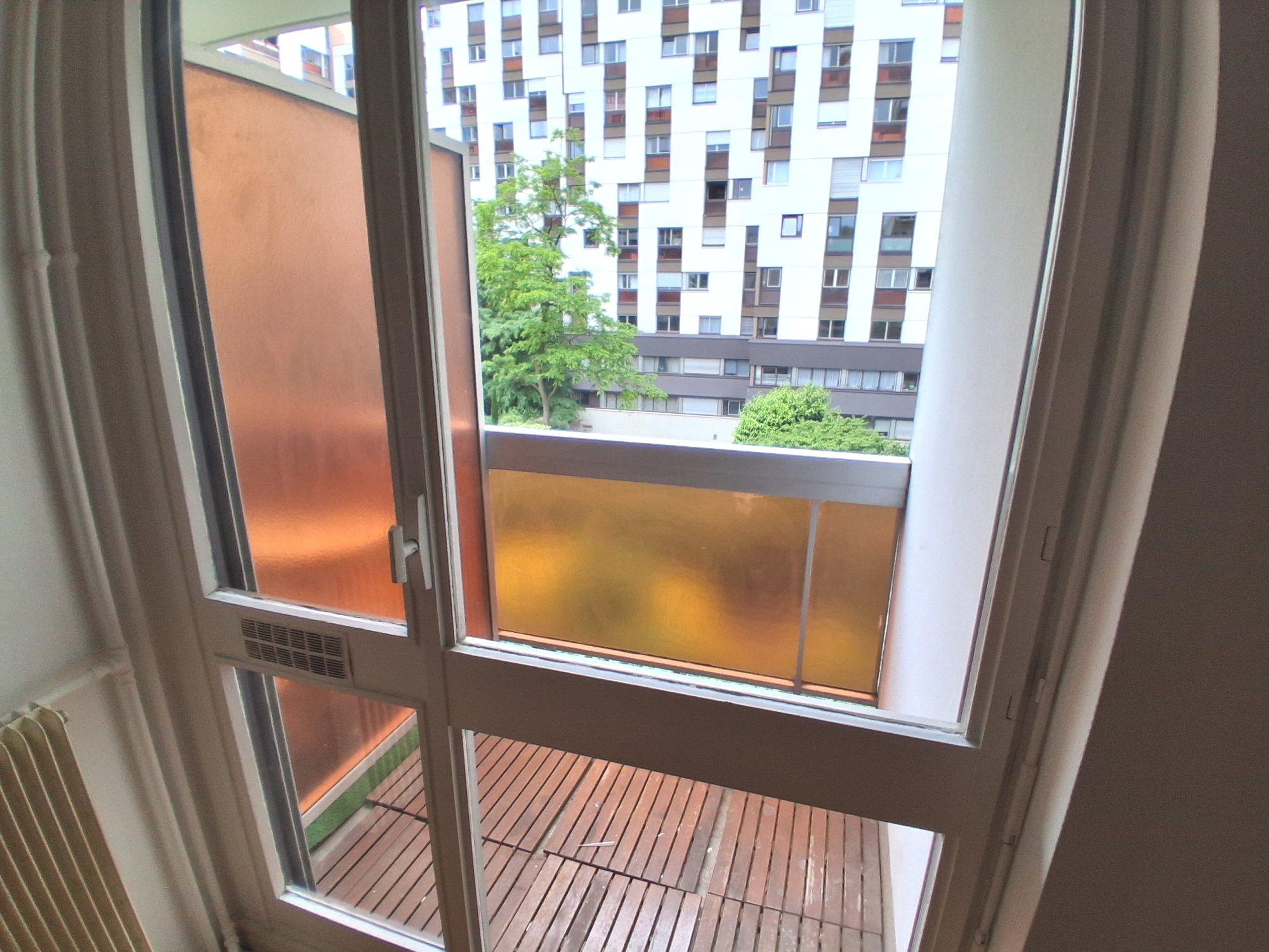Chambre Rue des Pyrénées à Paris