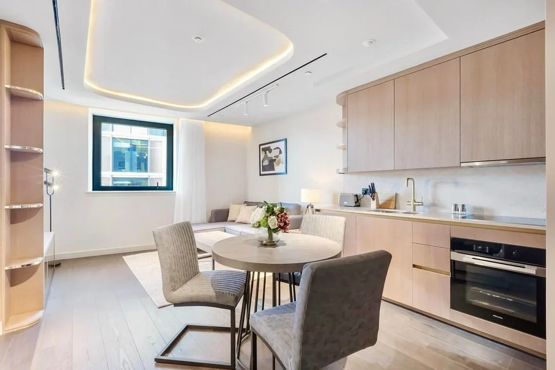 Flat Dean Street in City of Westminster