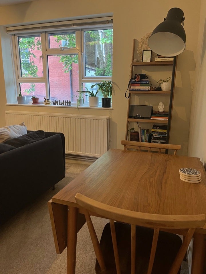 Flat Ashurst Close in Greater London