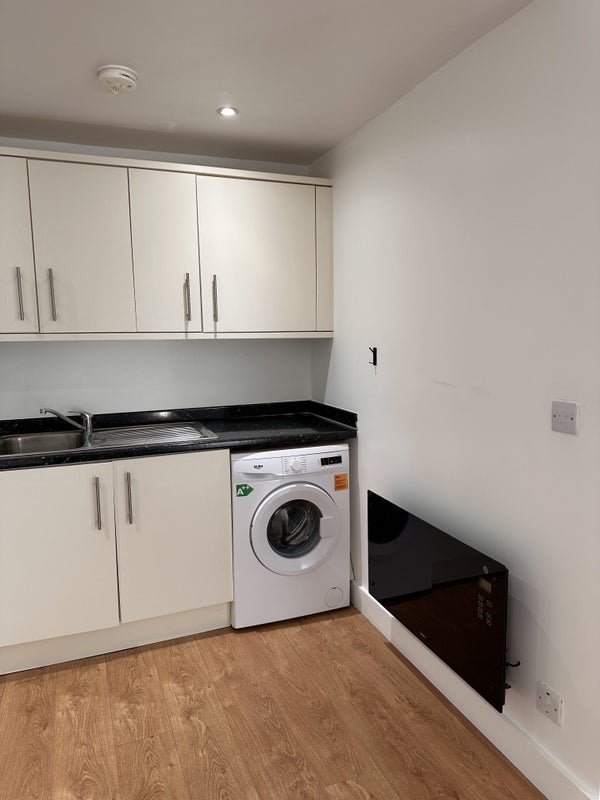 Flat Coppetts Close in Greater London