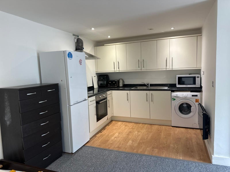 Flat Coppetts Close in Greater London