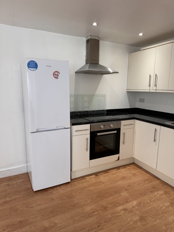 Flat Coppetts Close in Greater London