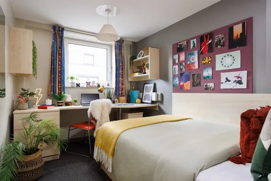 Room Cavendish Street in Leeds