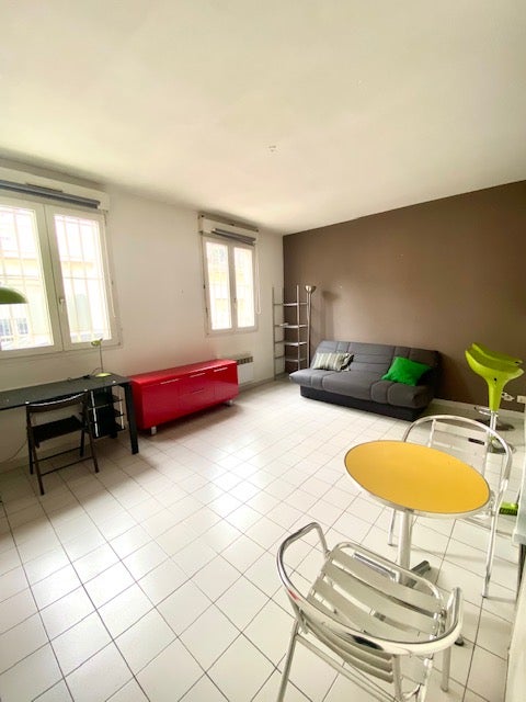 Flat Rue Delon Soubeyran in Nîmes