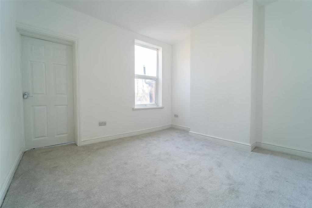 Room Gleave Road in Birmingham