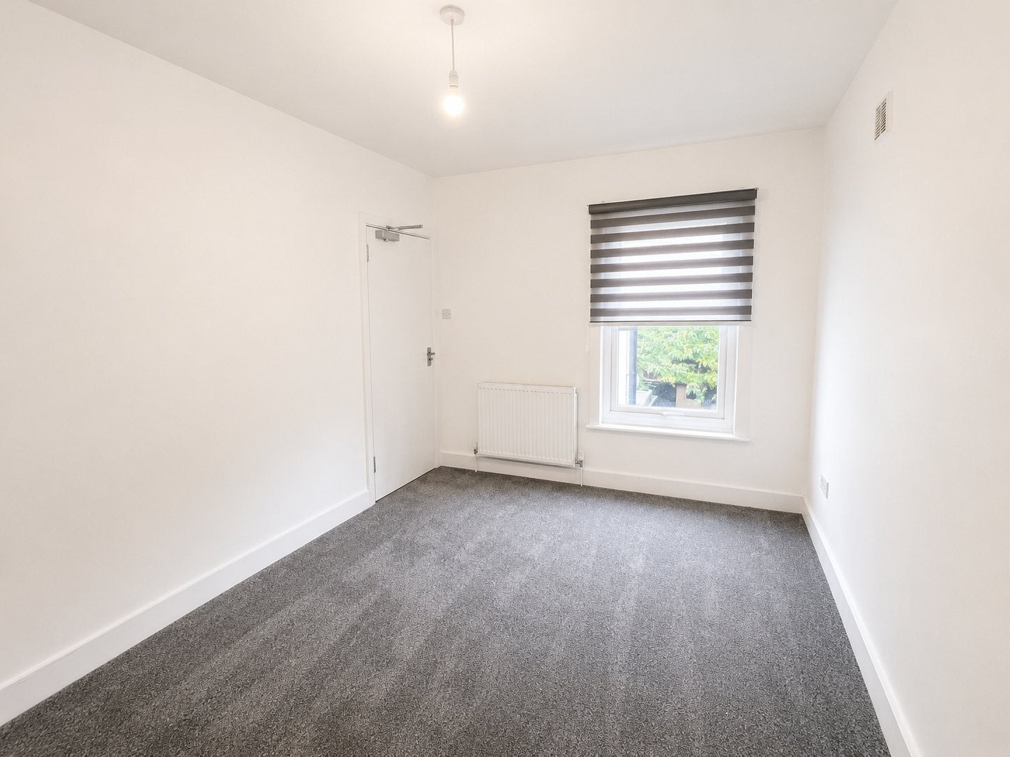 House Raynton Road in Greater London