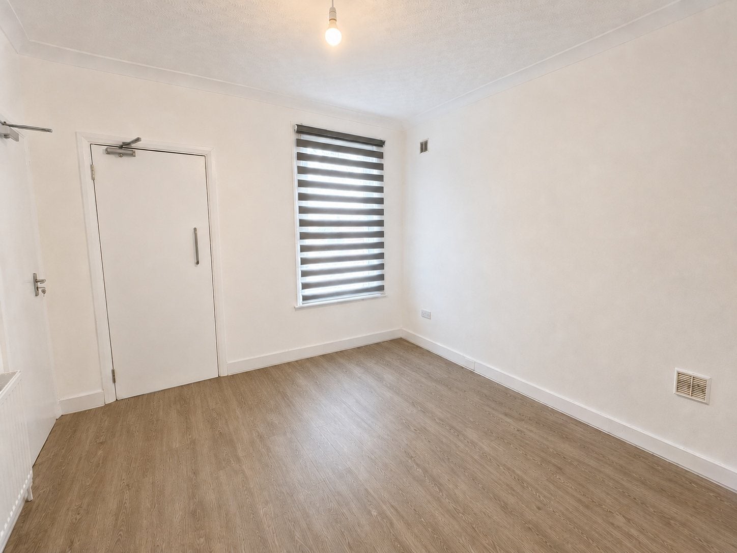 House Raynton Road in Greater London