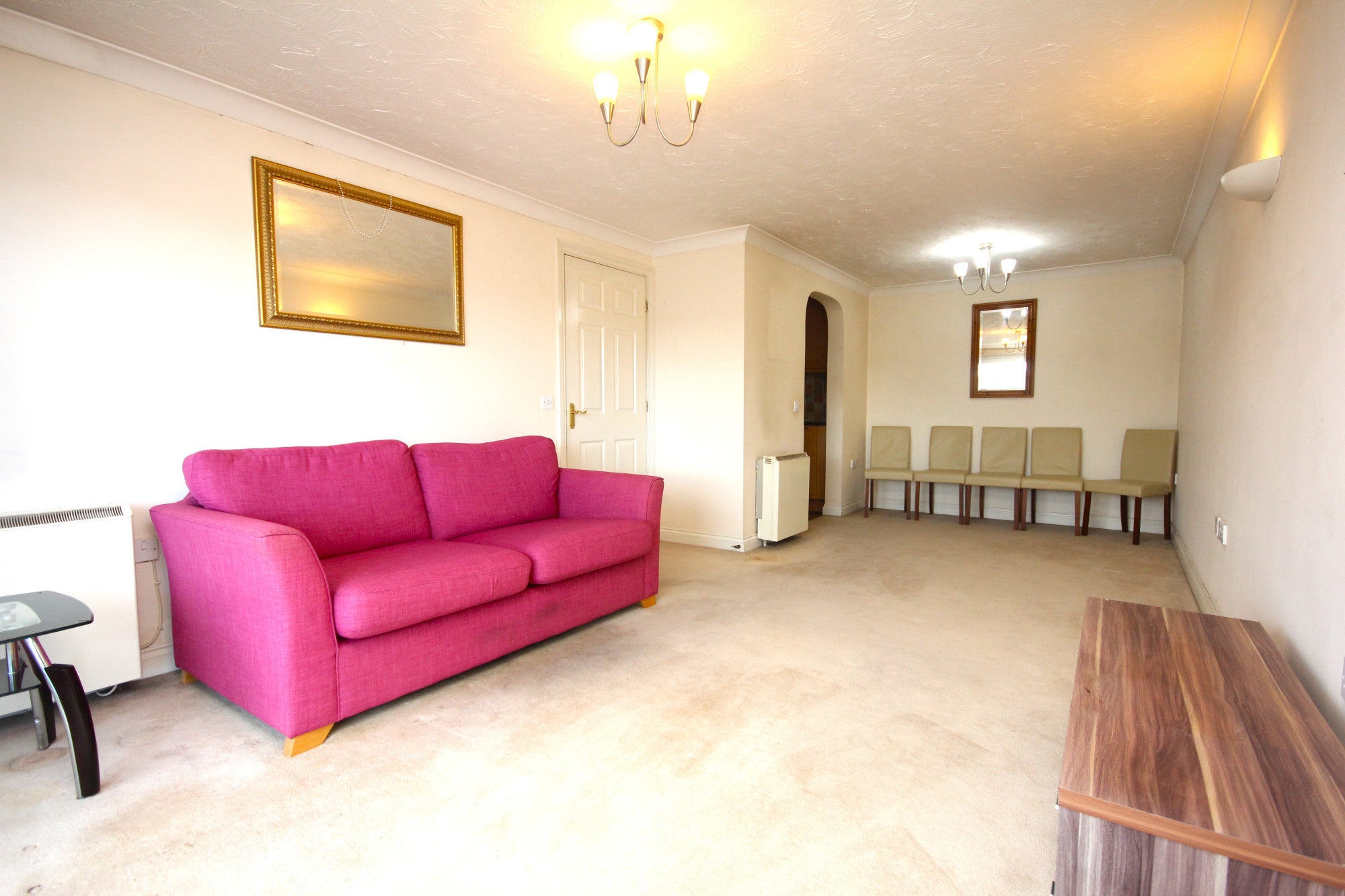 Flat Mountbatten Close in Preston