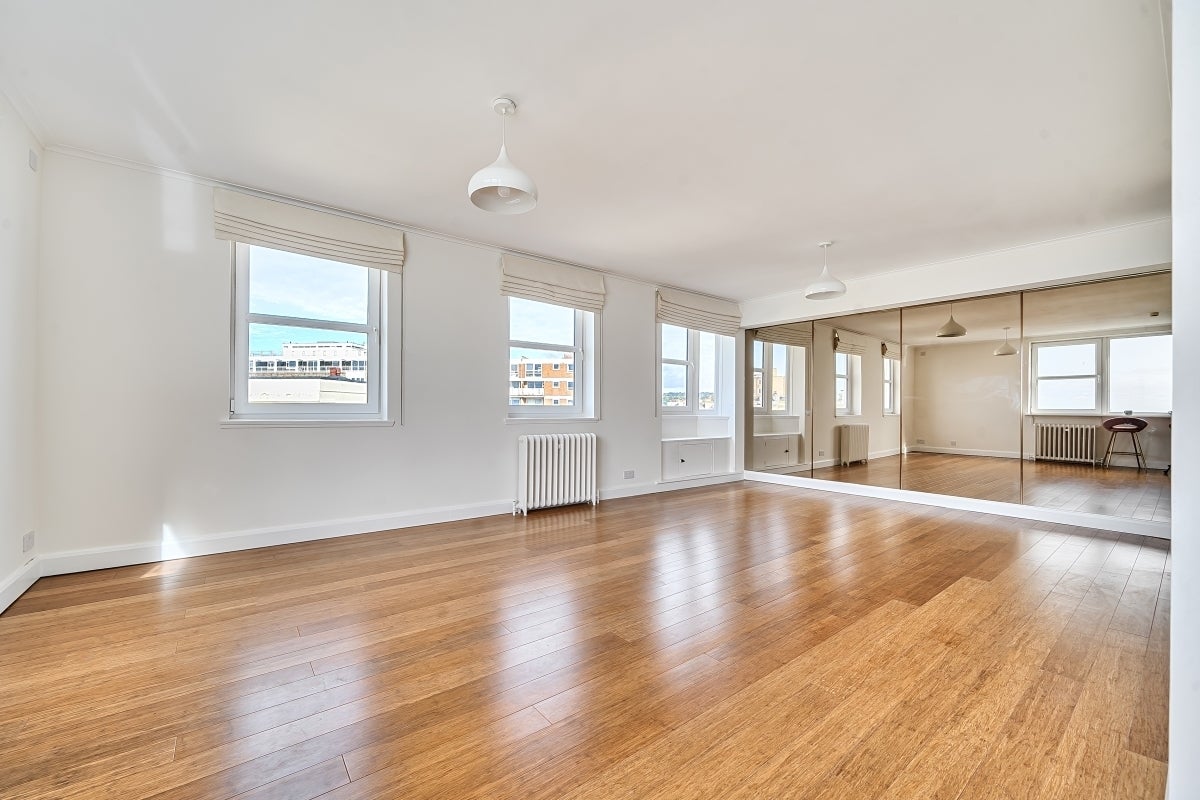 Flat Courtenay Terrace in Brighton and Hove