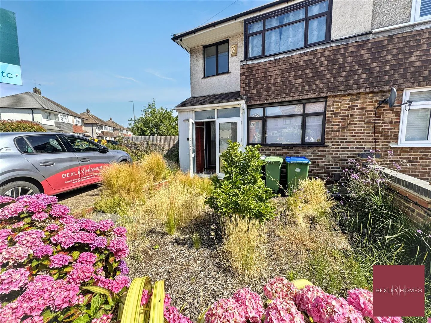 House Dorothy Evans Close in Greater London