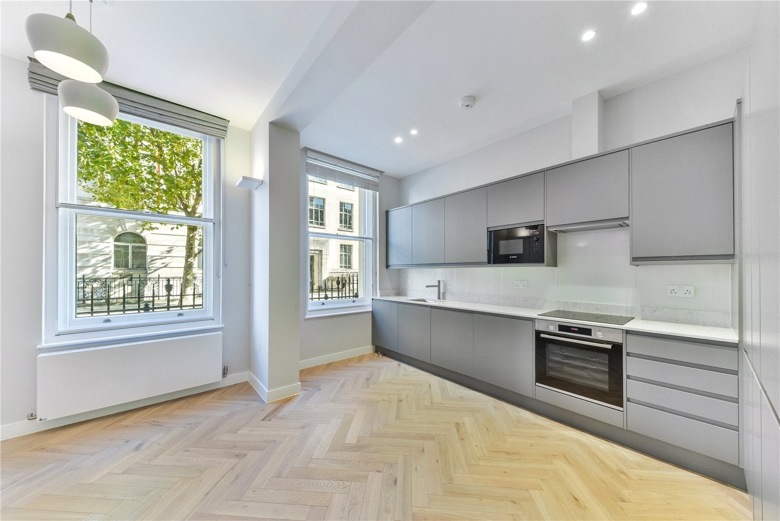 Flat Gower Street in Greater London