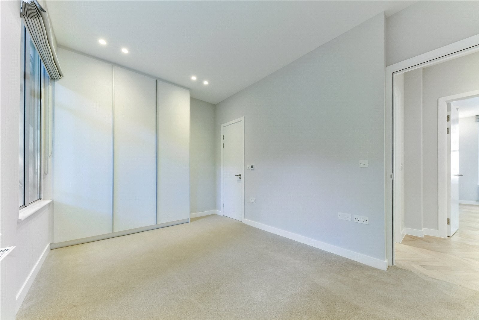 Flat Gower Street in Greater London