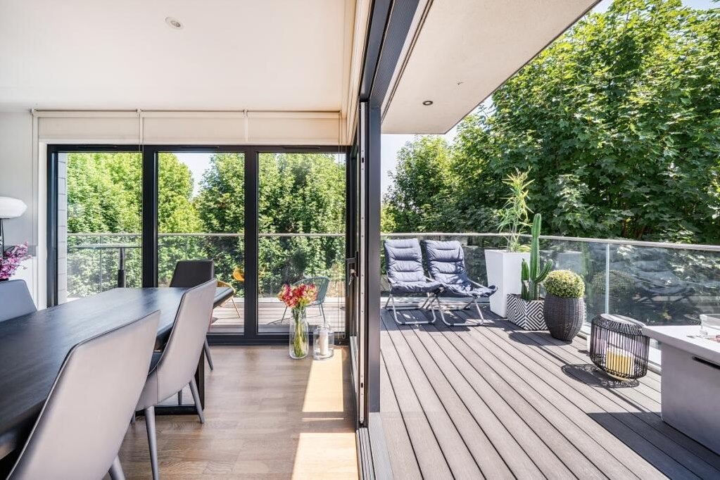 Flat Stanhope Road in Greater London