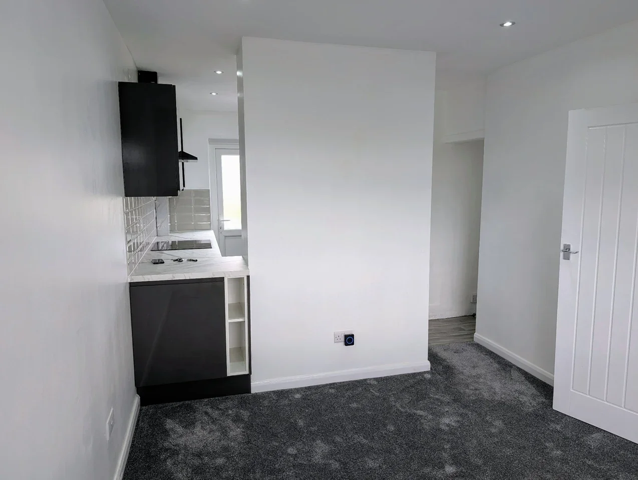 Flat West End Lane in Greater London