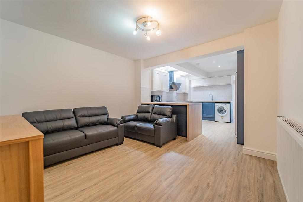 Flat Tiverton Road in Birmingham