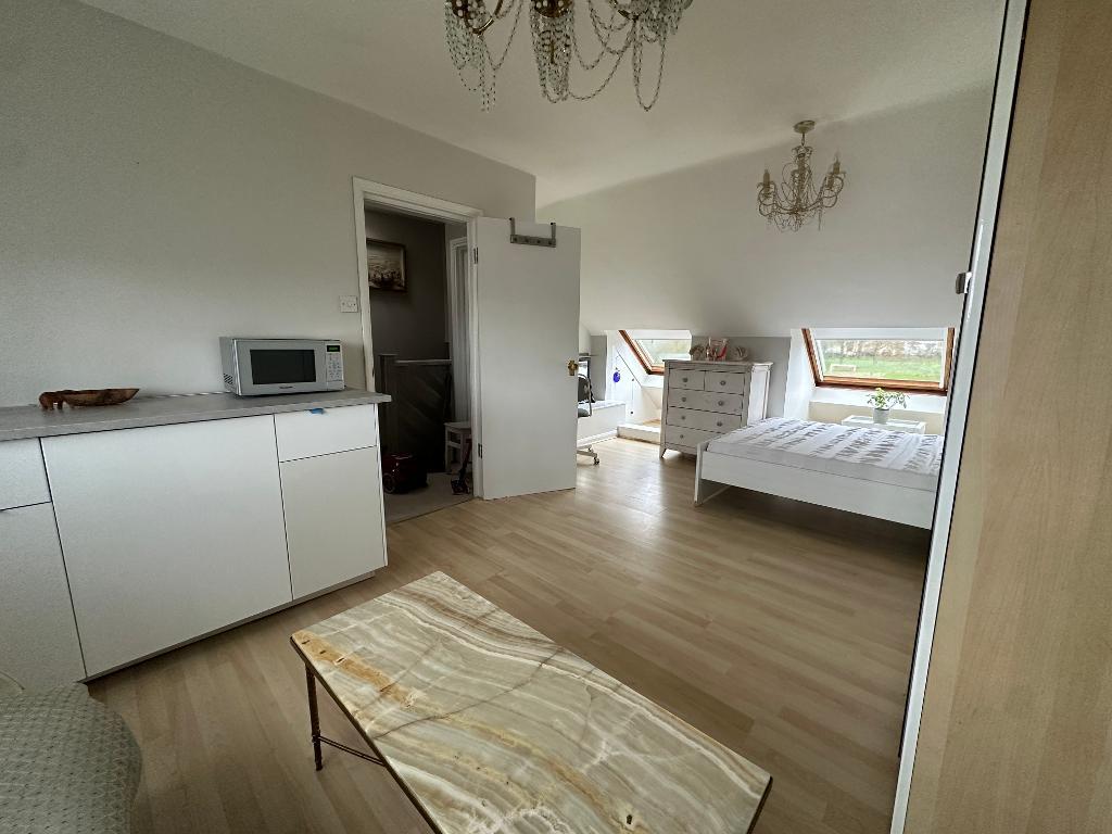 Room The Green in Greater London