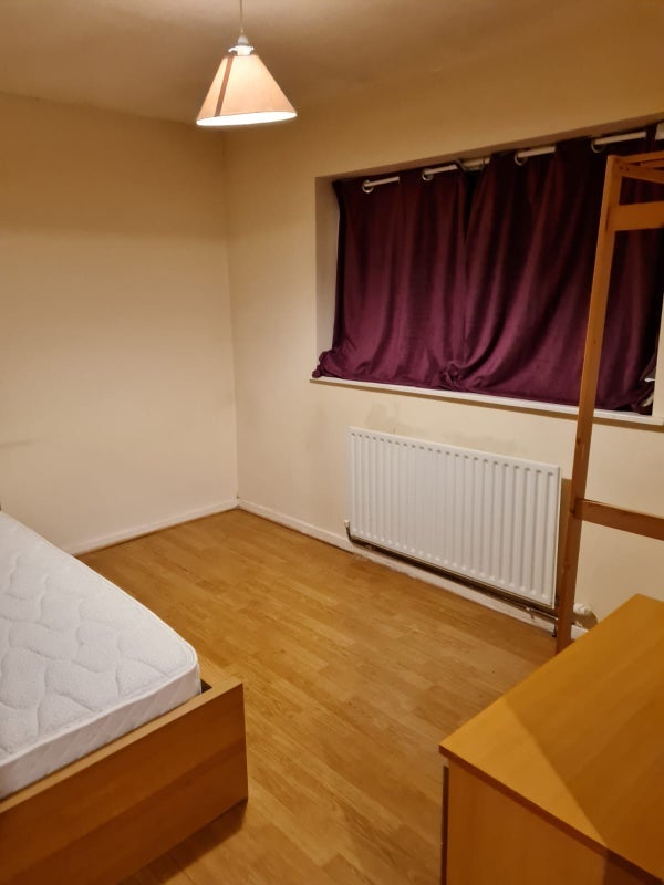 Room Barbury Drive in Nottingham