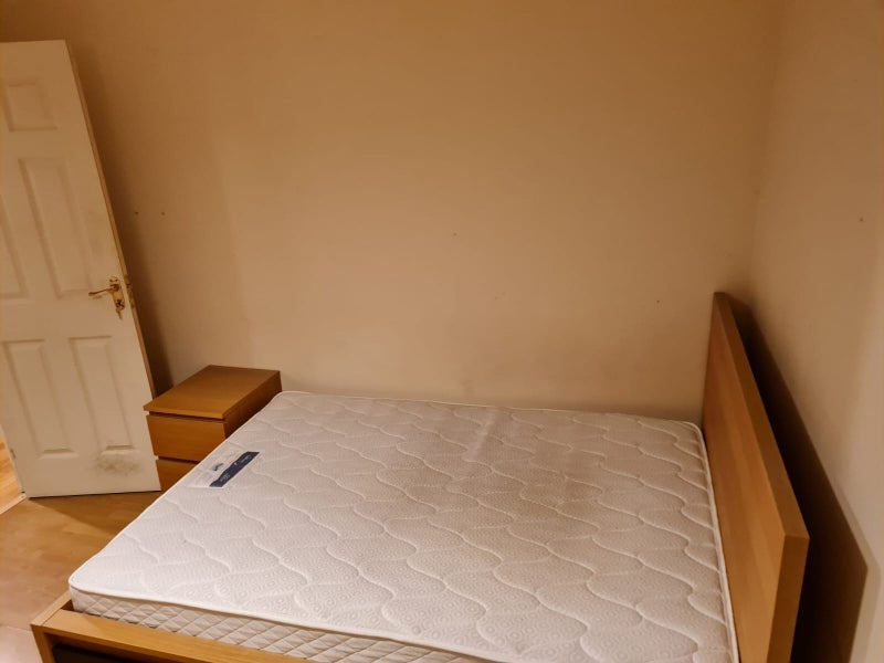 Room Barbury Drive in Nottingham