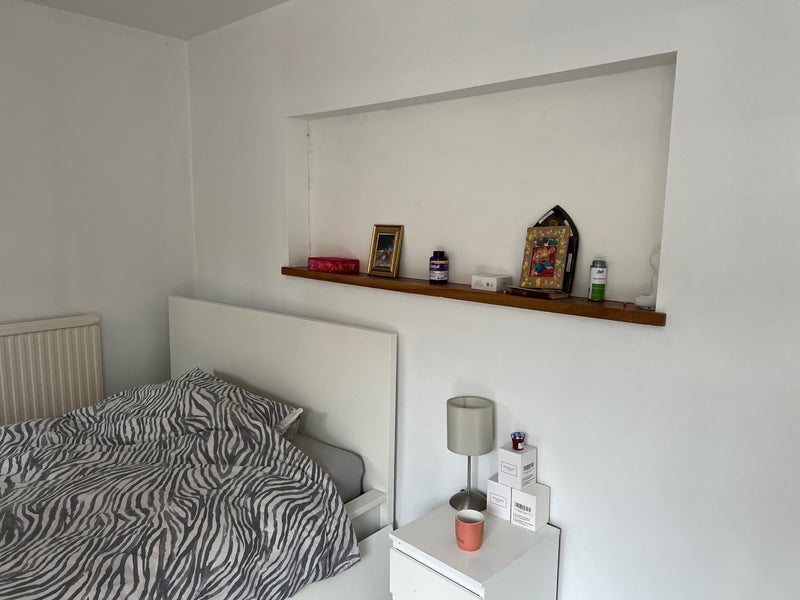 Room Tooley Street in Greater London