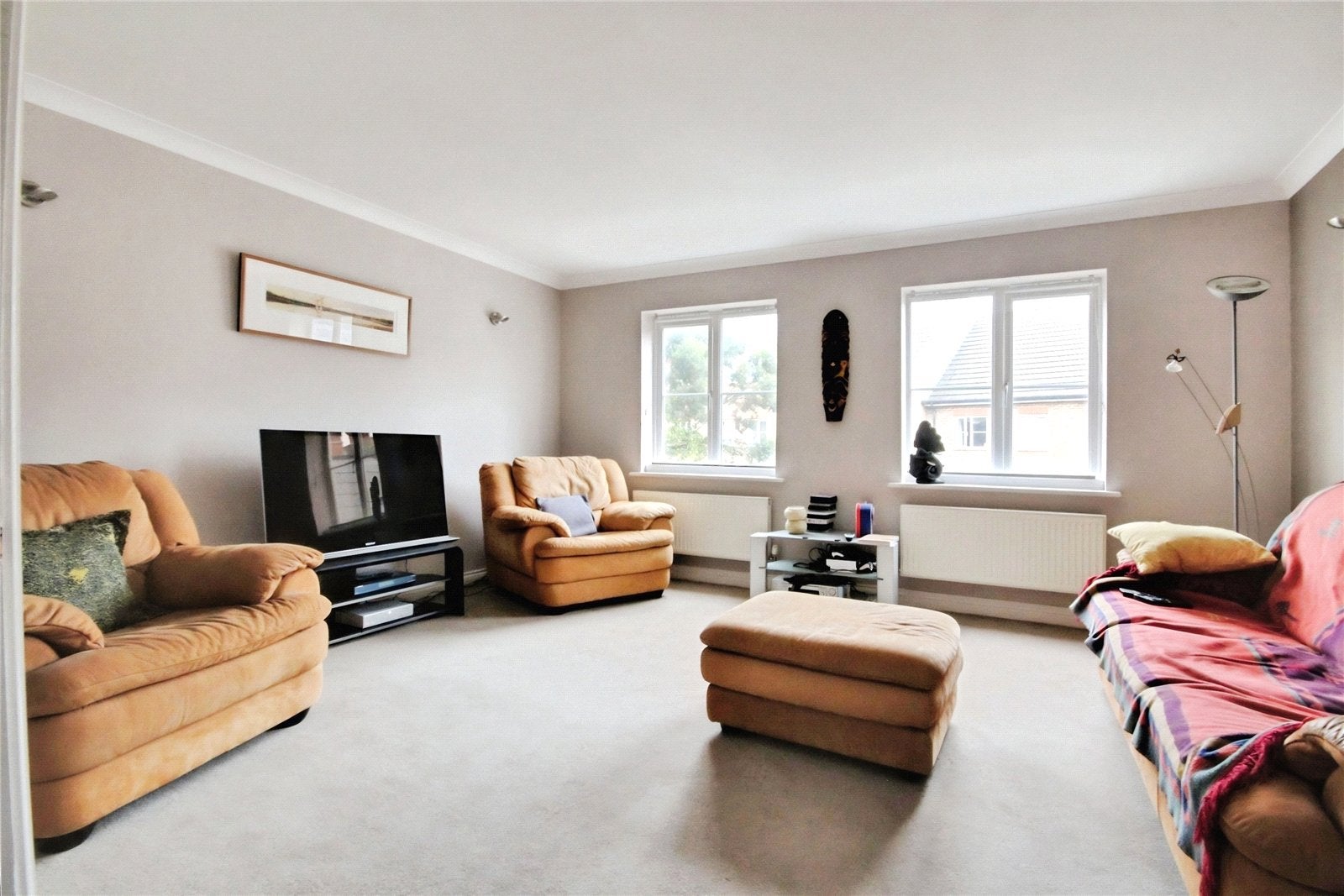 House Cintra Close in Reading