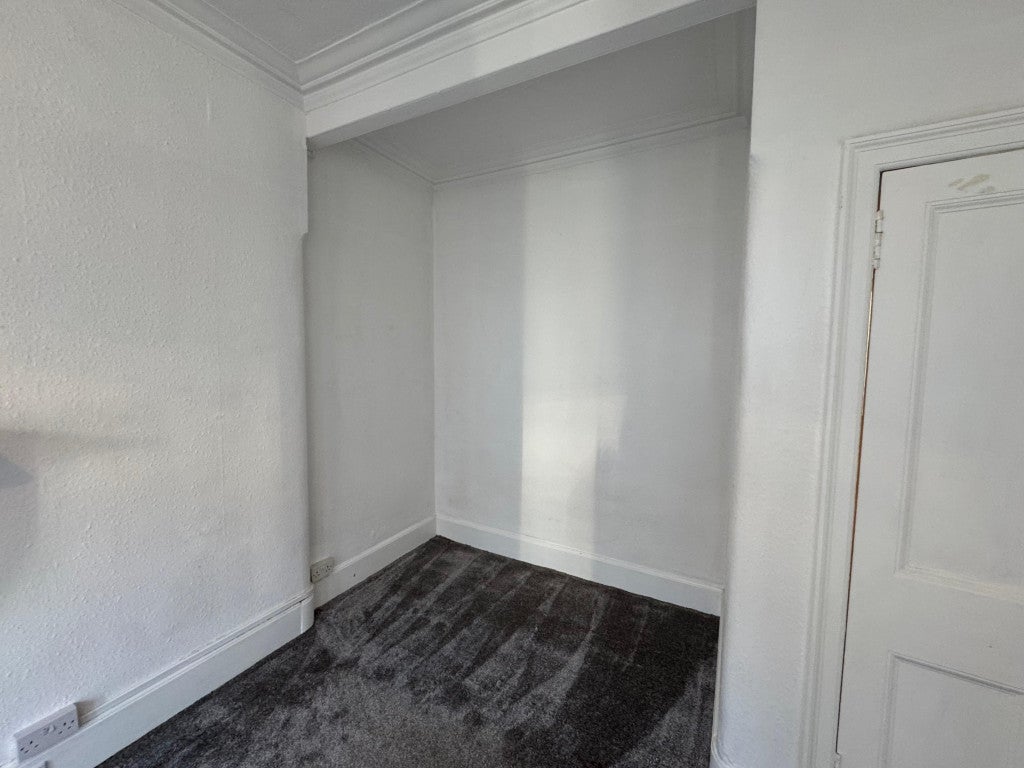 Flat Nairn Street in Glasgow