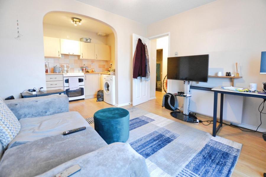 Flat Stanhope Road in St Albans