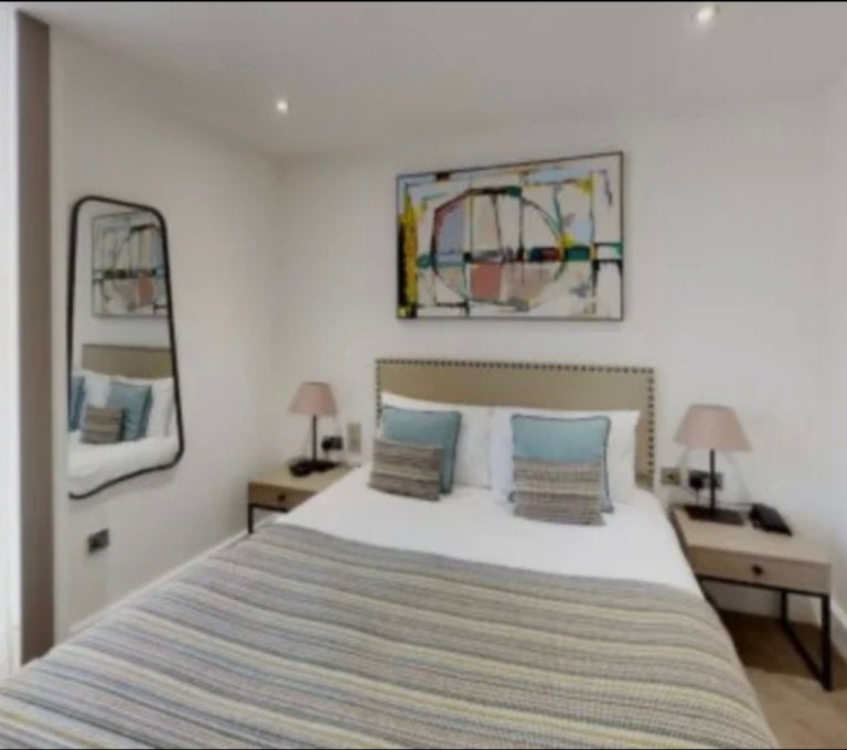 Flat Holborn in Greater London