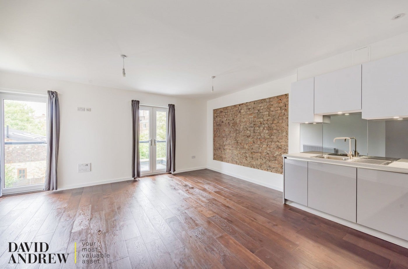 Flat Gloucester Drive in Greater London