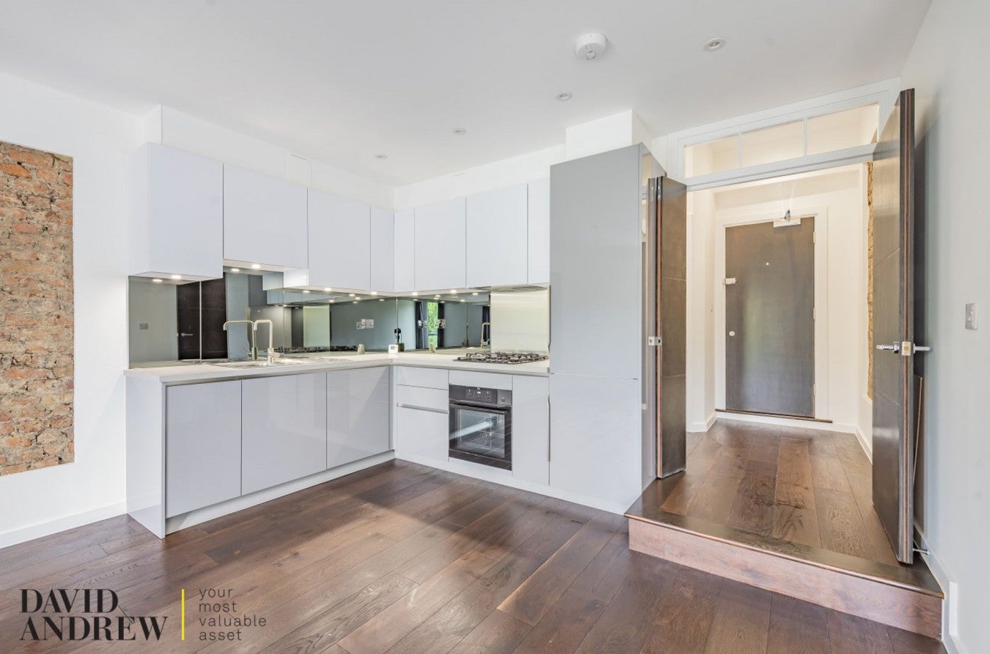 Flat Gloucester Drive in Greater London