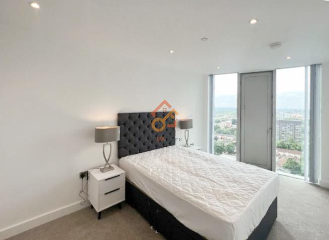 Flat Silvercroft Street in Manchester